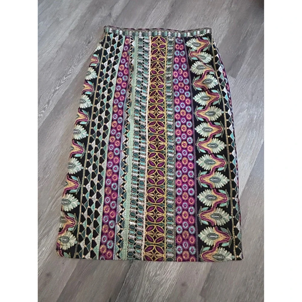Vanessa Virginia Anthropologie Embroidered Pencil Skirt Black Multi Color US 4